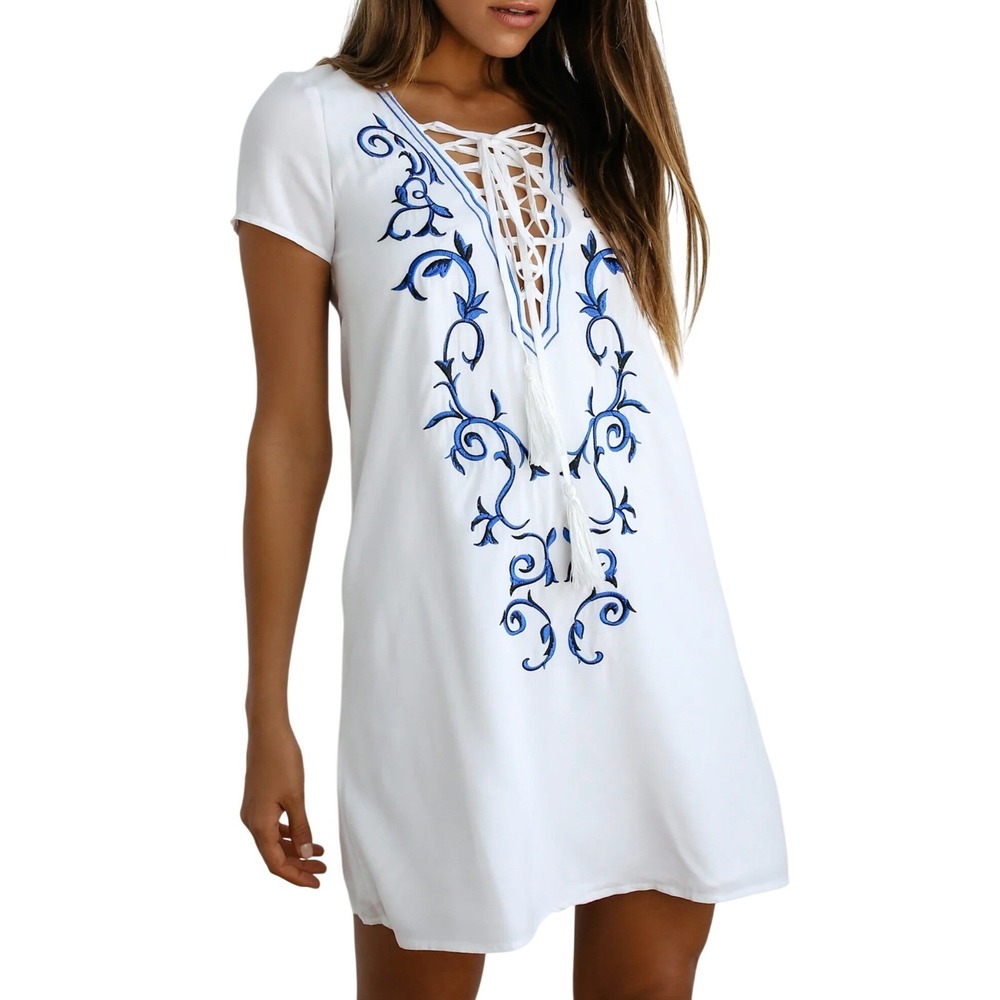 NEW Lulus Size Small Down in Kokomo Ivory Embroidered‎ Shift Dress Short Sleeve